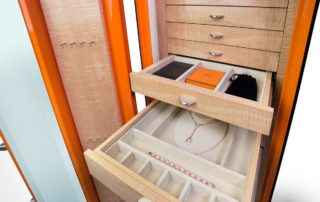 jewelry safe interior 03